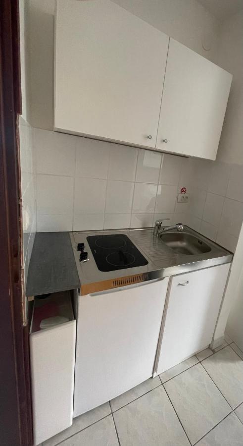 Enna Apartment 1 Perfect Location 梅杜林 外观 照片